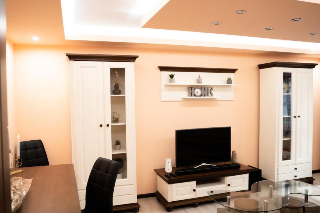 Apartament Luxury Apartment Gura Humorului Exterior photo