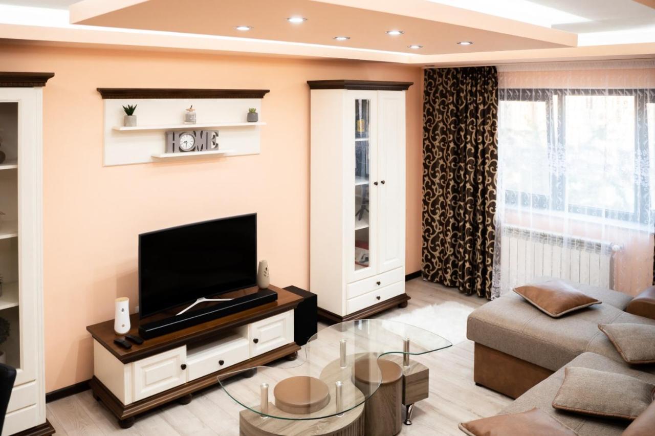 Apartament Luxury Apartment Gura Humorului Exterior photo